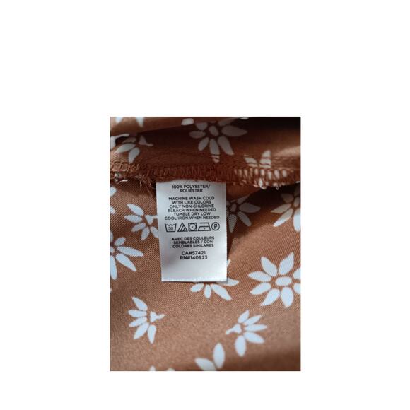 LOFT Blouse Top M Petite Flowy Boho Peasant Cottage Floral Short Sleeve Tie Neck - Picture 7 of 9